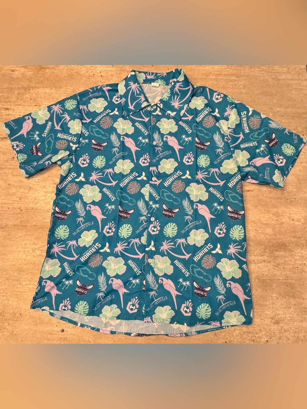 Charlotte Hornets Margaritaville Hawaiian Shirt 2024 Limited 1/250 NWOT, Men’s L